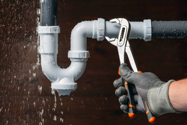 Professional Plumbing technician working in North Zulch, TX